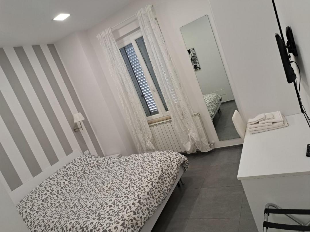 Massaro Apartments Via Firenze Pescara Abruzzo Kültér fotó